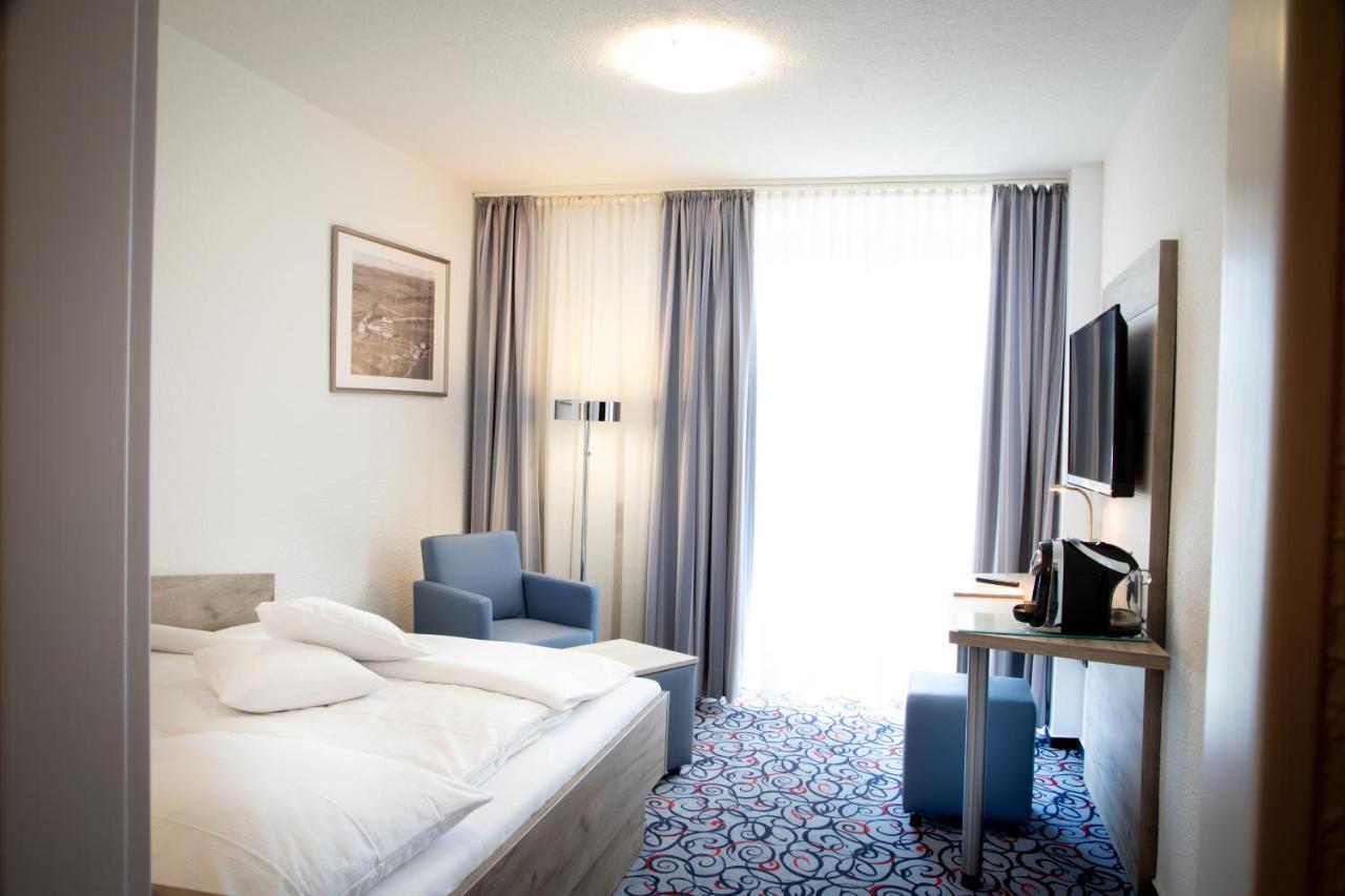 Pfefferhoehe Hotel & Restaurant Alsfeld Eksteriør billede